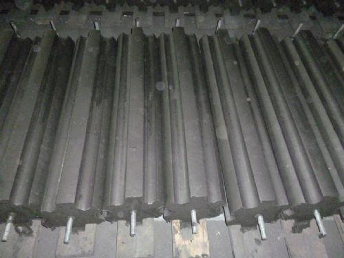 梅花型接地模块